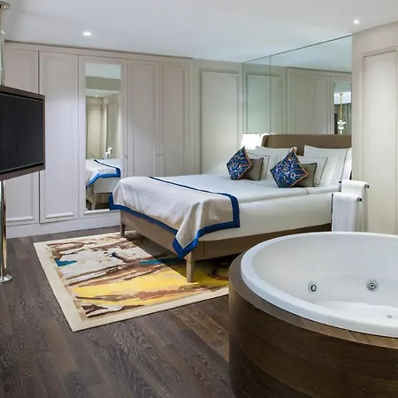 Kaya Palazzo & Casino منتجع