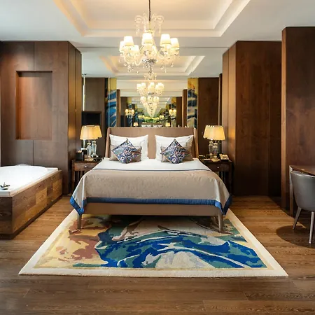 Kaya Palazzo & Casino Resort 5*